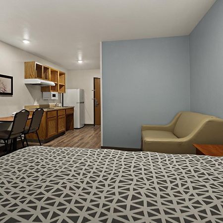 WoodSpring Suites Greenville Central Eksteriør billede