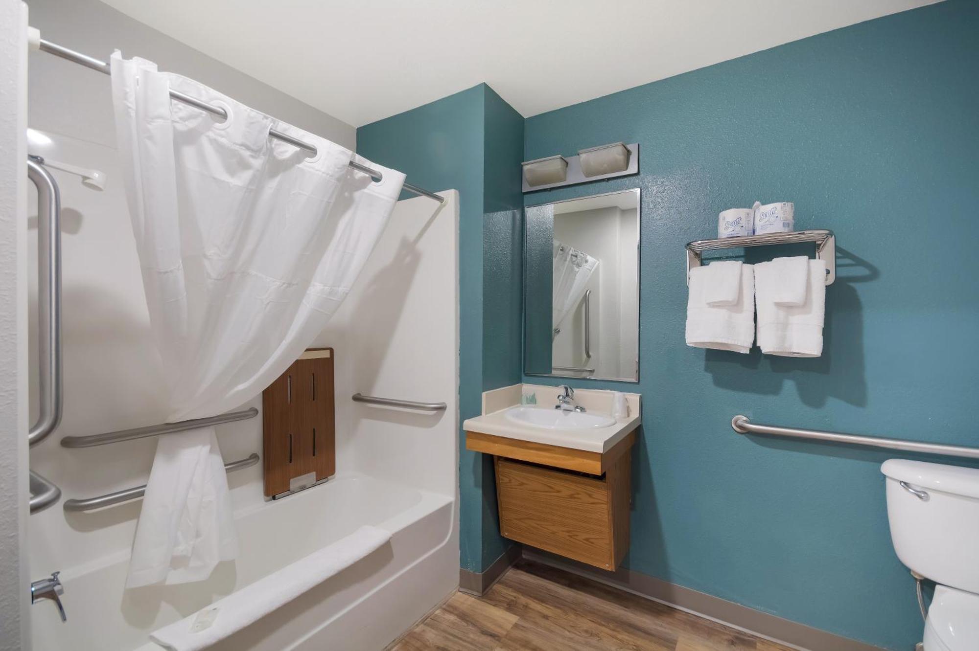 WoodSpring Suites Greenville Central Eksteriør billede