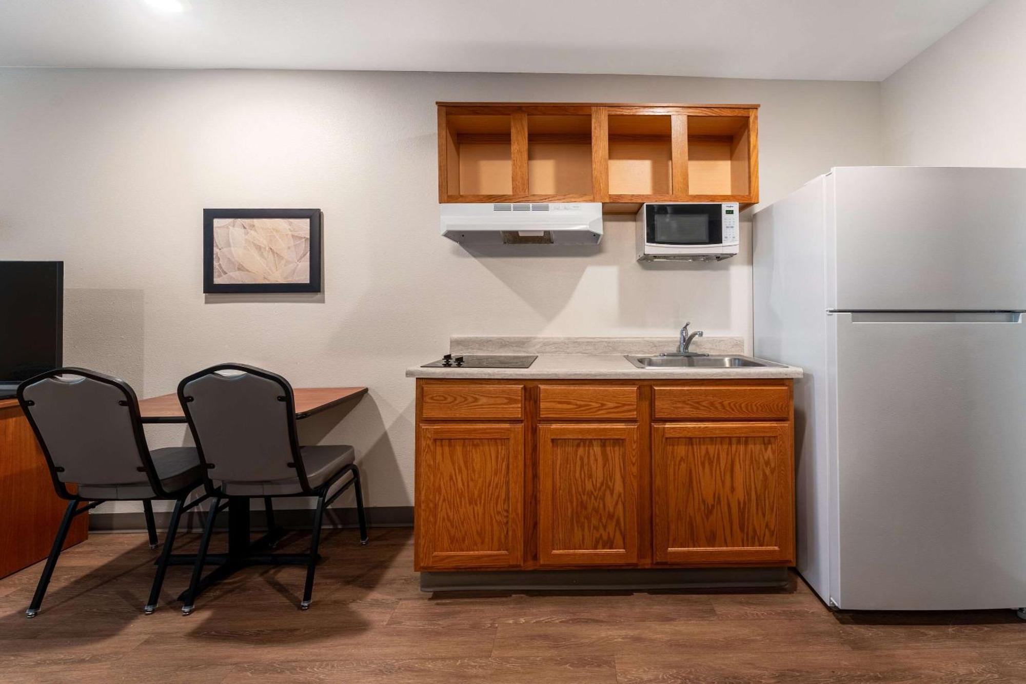 WoodSpring Suites Greenville Central Eksteriør billede