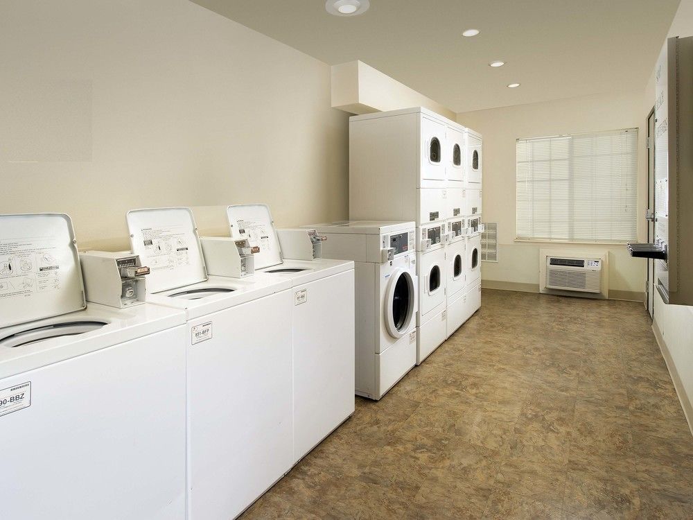 WoodSpring Suites Greenville Central Eksteriør billede