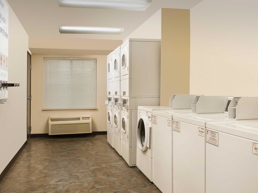 WoodSpring Suites Greenville Central Eksteriør billede